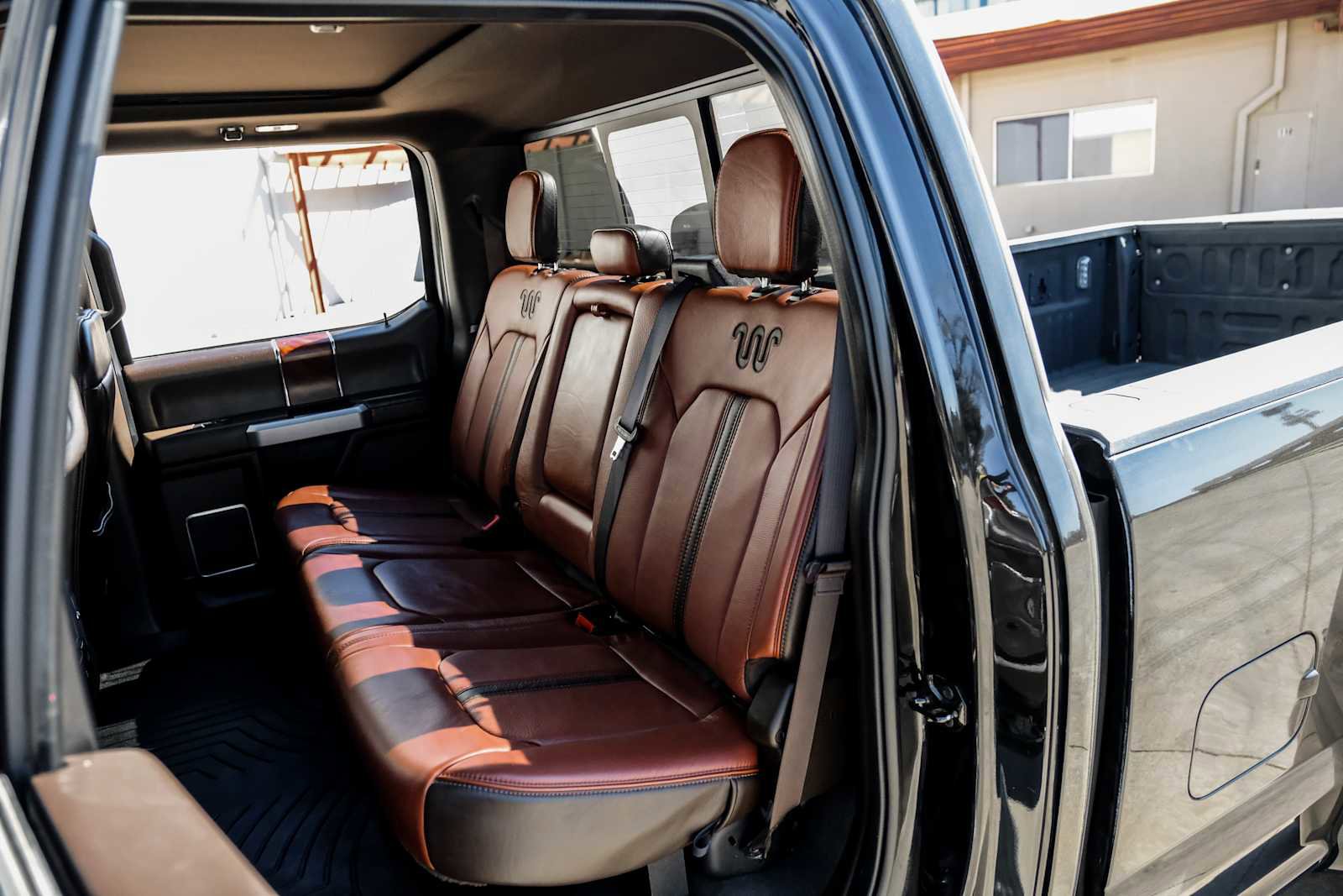 Used 2022 Ford F450 King Ranch w/ King Ranch Ultimate Package image 37