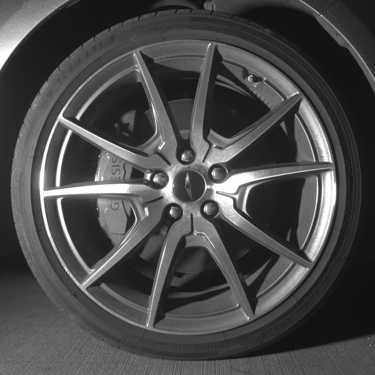 Used 2025 Genesis G70 2.5T AWD/4WD image 13