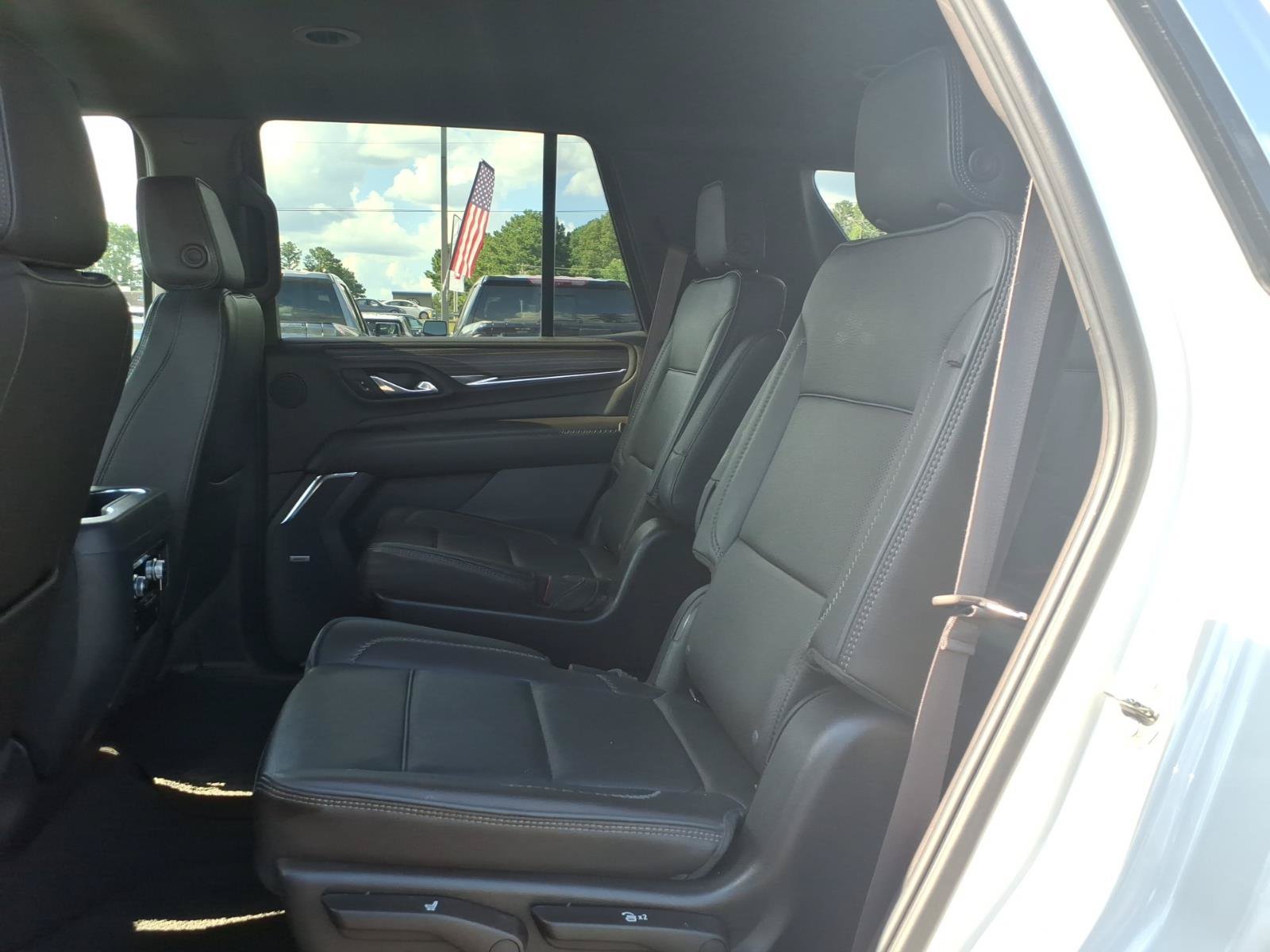 Used 2023 GMC Yukon Denali RWD image 23