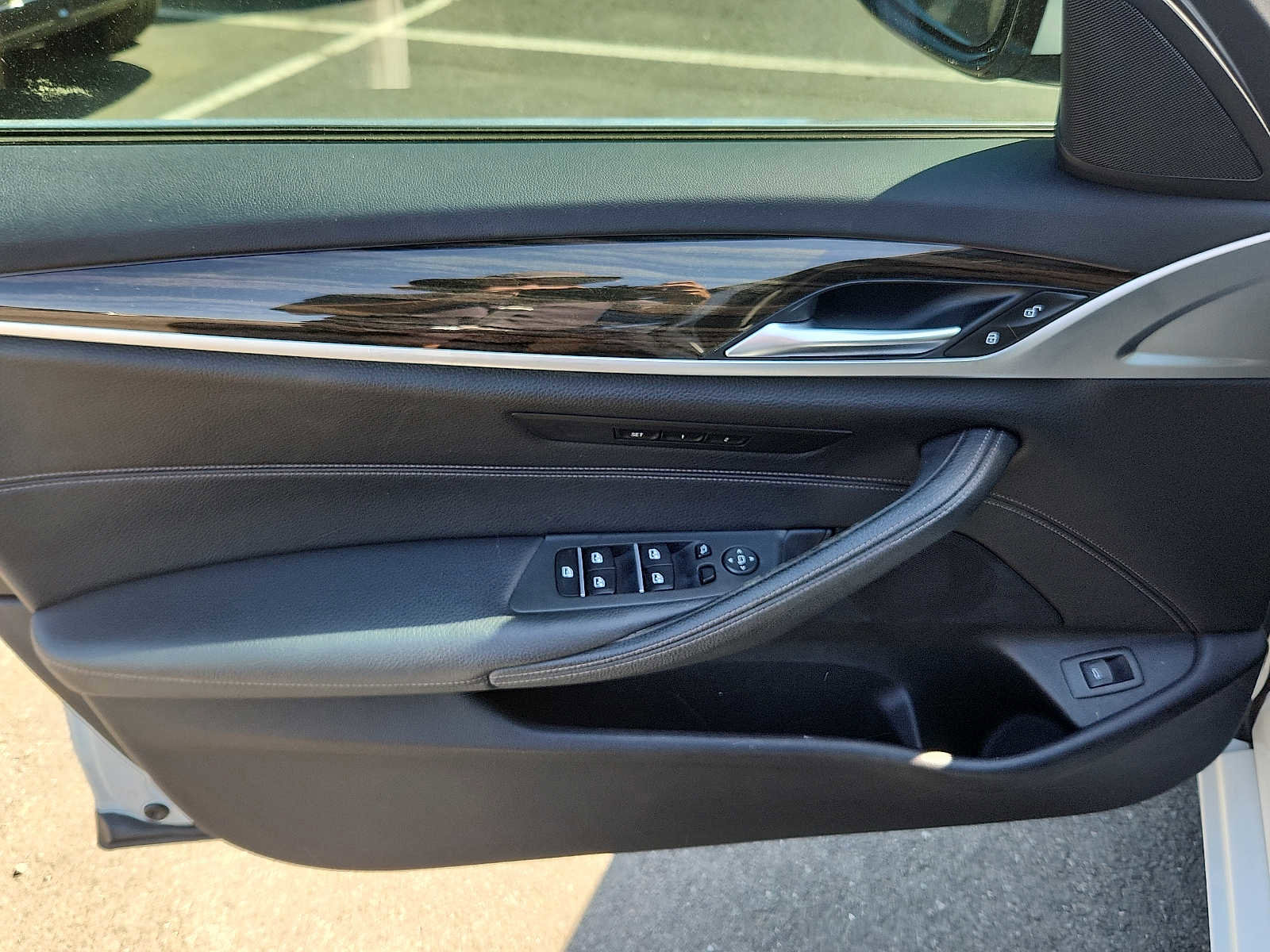 Used 2019 BMW 530i xDrive w/ Convenience Package AWD/4WD image 12