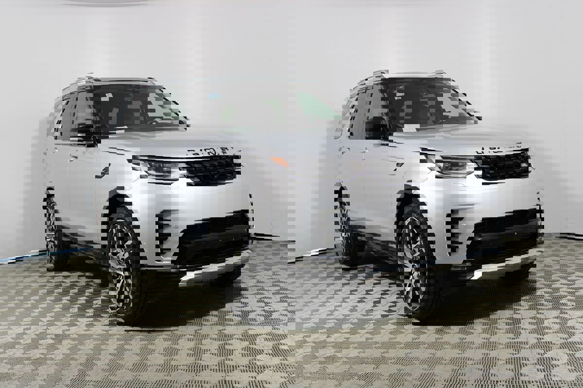 Used 2022 Land Rover Discovery S R-Dynamic image 36