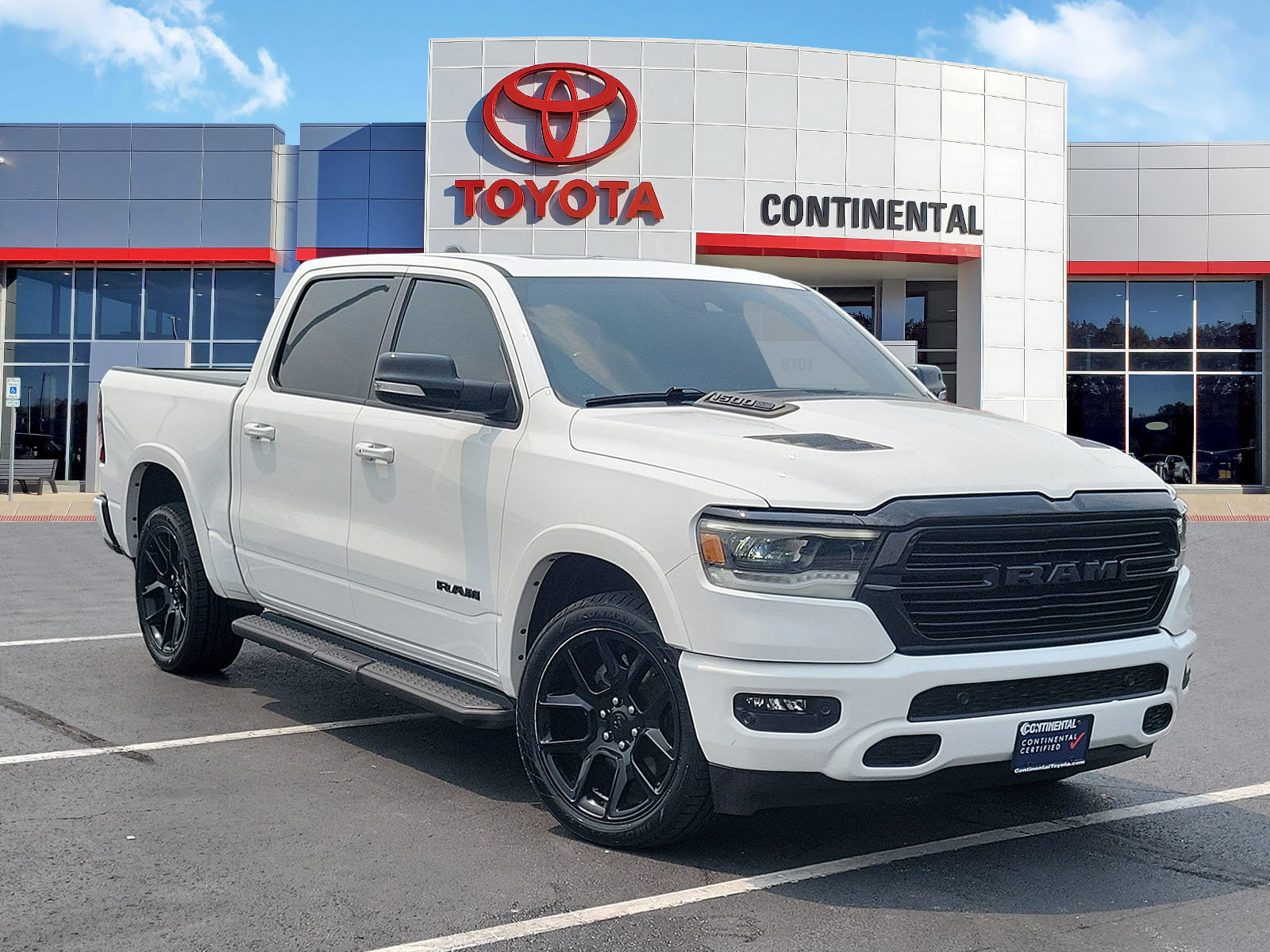 Used 2022 RAM 1500 Laramie AWD/4WD video 2