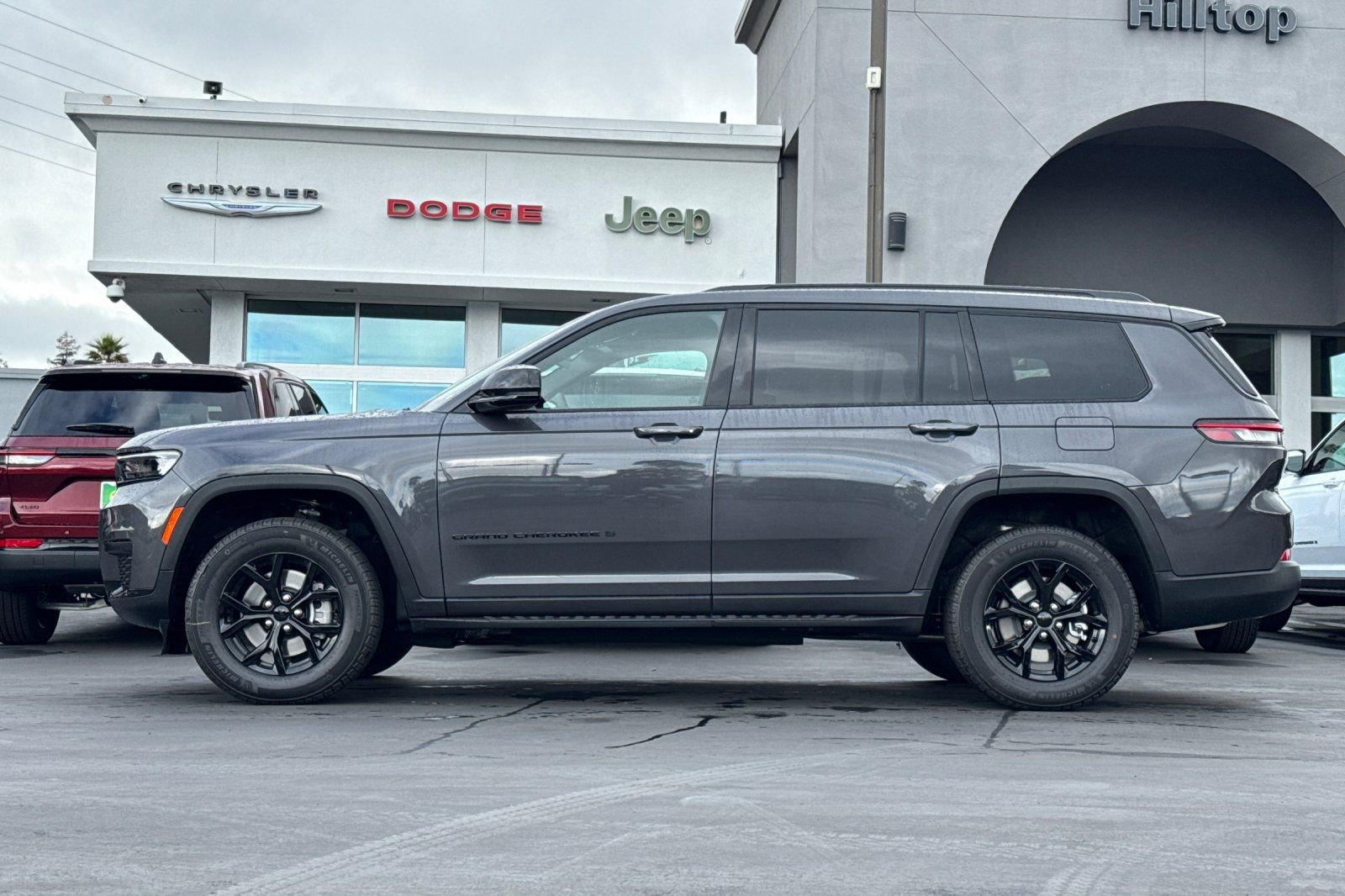 New 2025 Jeep Grand Cherokee L Altitude image 8