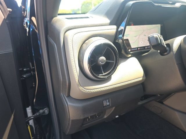 New 2026 Chevrolet Colorado ZR2 w/ Midnight Edition AWD/4WD image 18
