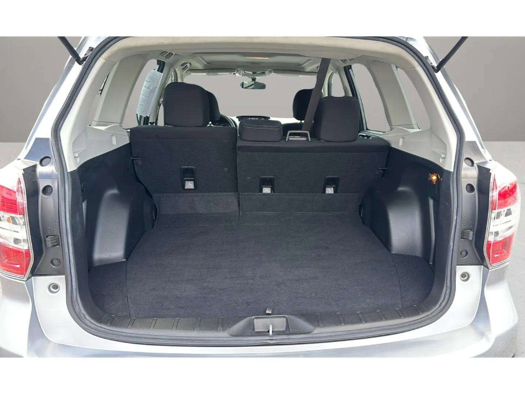 Used 2016 Subaru Forester 2.5i Premium w/ All-Weather Package image 9