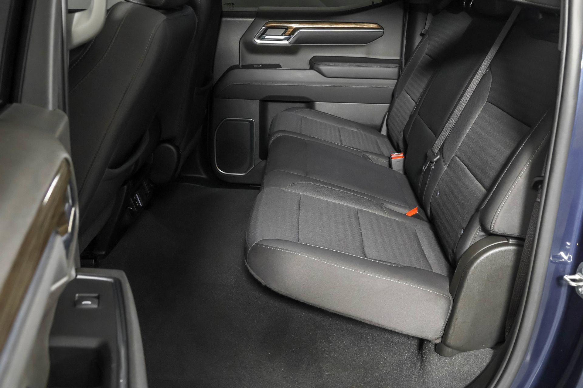 Used 2023 Chevrolet Silverado 1500 LT AWD/4WD image 36