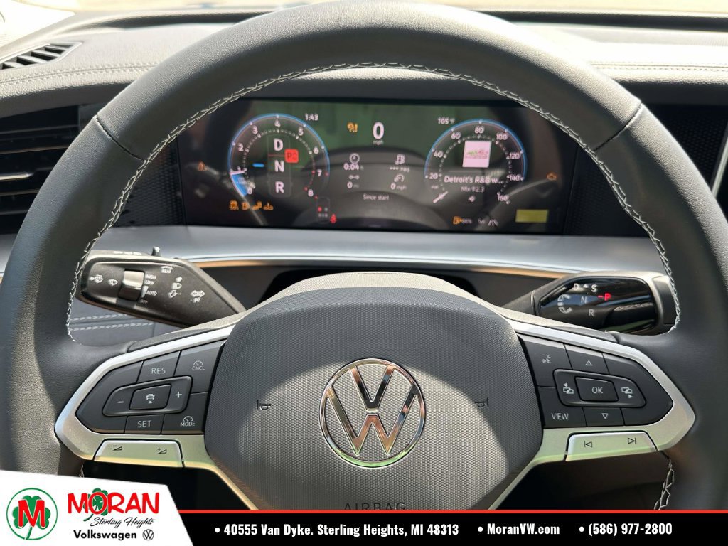 Used 2026 Volkswagen Tiguan SE AWD/4WD image 16
