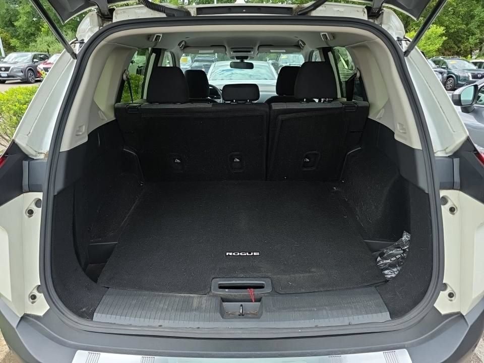 Certified 2023 Nissan Rogue SV AWD/4WD image 14