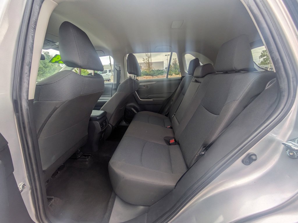 Used 2024 Toyota RAV4 LE AWD/4WD image 27