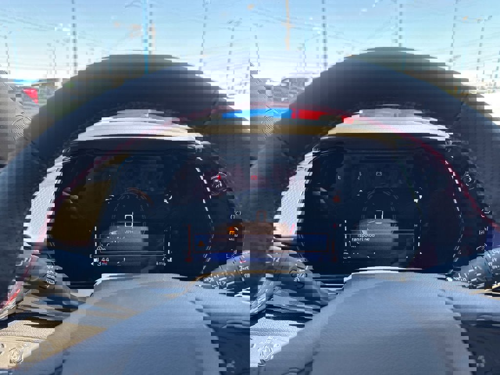 New 2025 Chevrolet Trax RS w/ Driver Confidence Package image 36