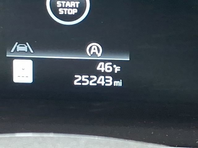 Used 2024 Kia Telluride S image 21