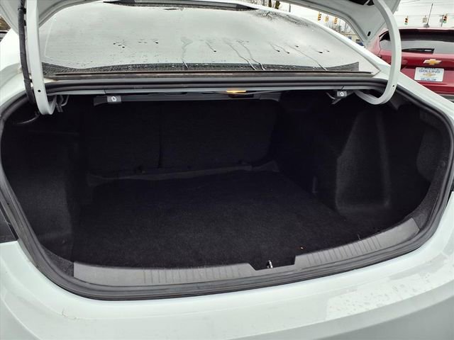 Used 2023 Chevrolet Malibu LT image 20