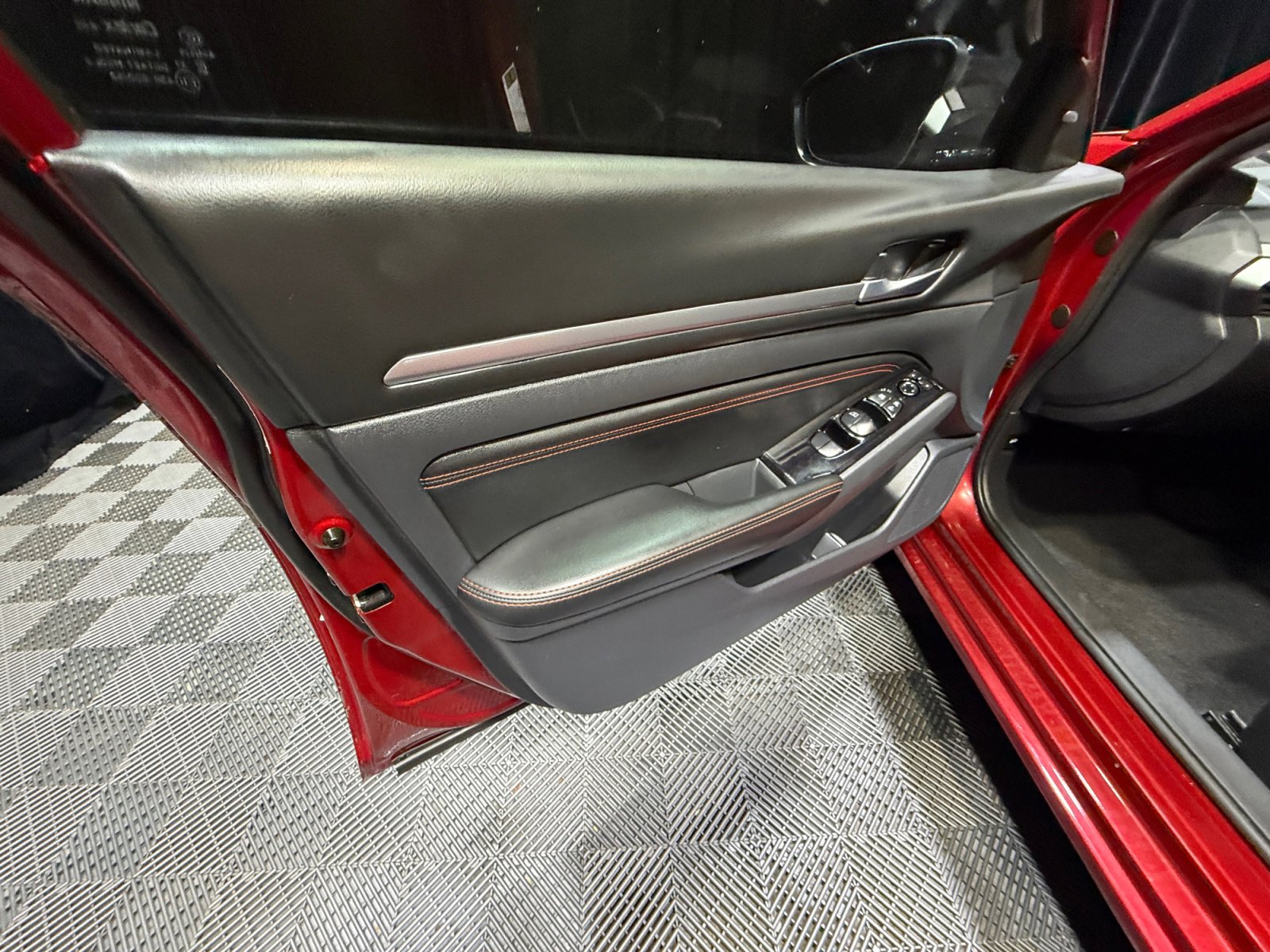 Certified 2023 Nissan Altima 2.5 SR AWD/4WD image 13