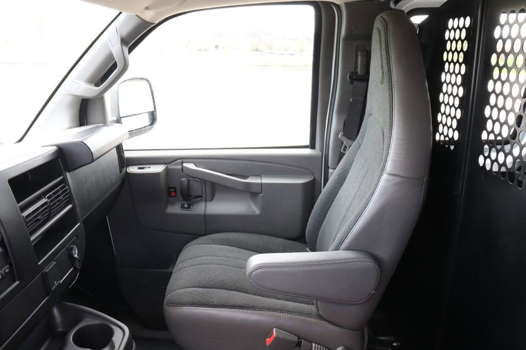 Used 2024 Chevrolet Express 2500 w/ Driver Convenience Package RWD image 13