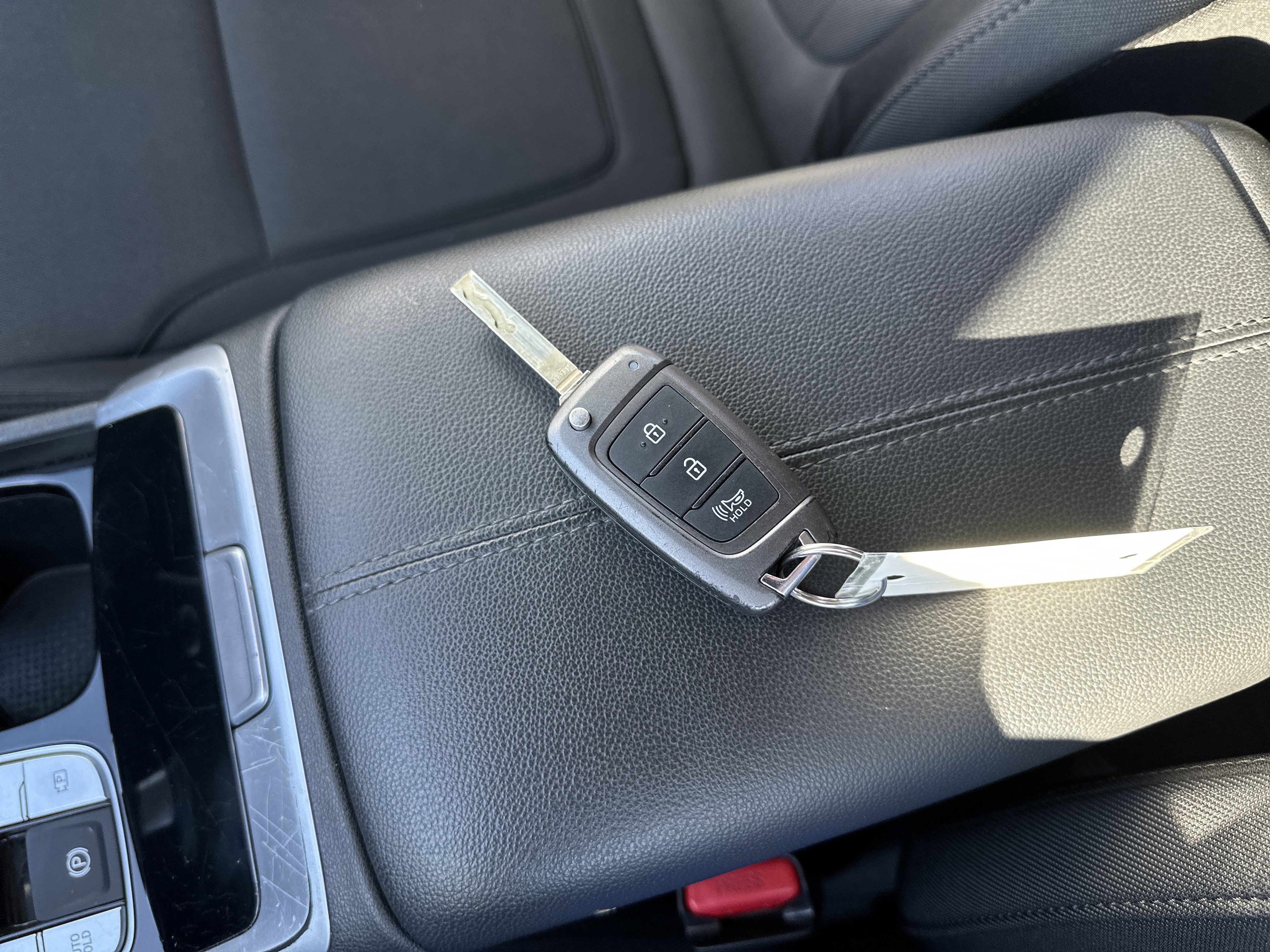 Used 2022 Hyundai Tucson SE image 26