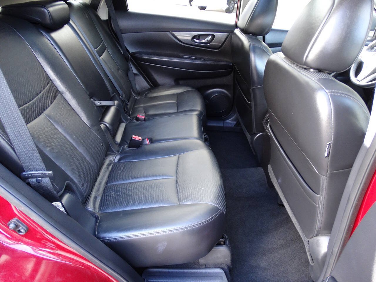 Used 2015 Nissan Rogue AWD SL w/ Premium Package image 39