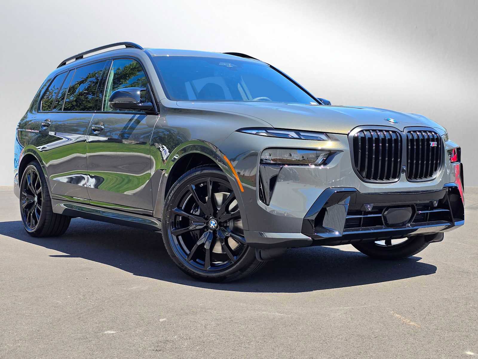 New 2026 BMW X7 M60i video 1