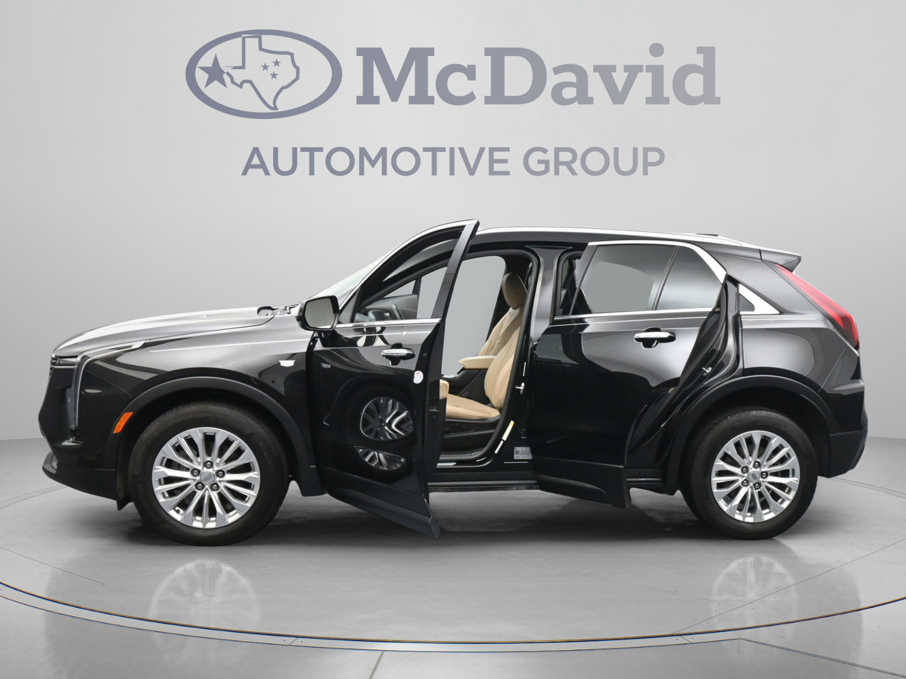 Used 2024 Cadillac XT4 Luxury w/ Cold Weather Package FWD image 42