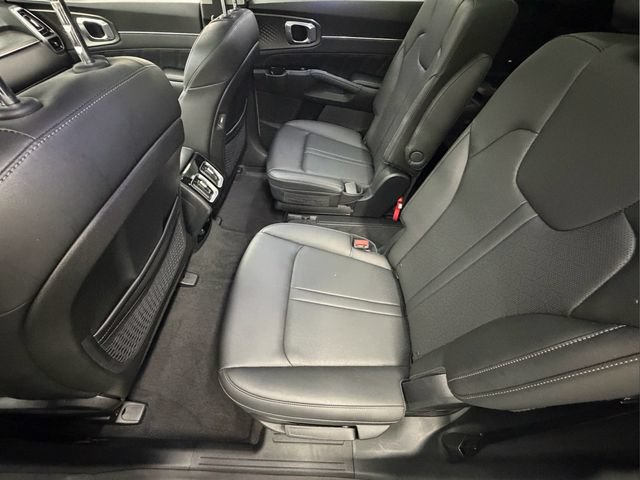 Certified 2023 Kia Sorento SX AWD/4WD image 16