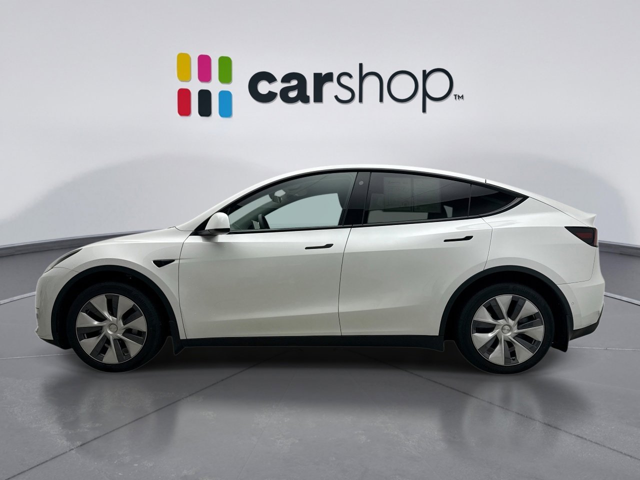 Used 2022 Tesla Model Y Long Range image 2