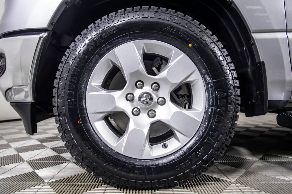 Used 2020 RAM 1500 Big Horn AWD/4WD image 38