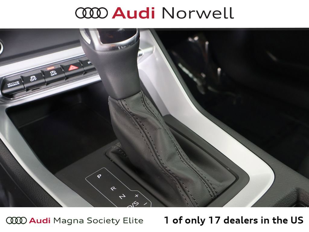 Used 2023 Audi Q3 2.0T Premium w/ Convenience Package AWD/4WD image 4