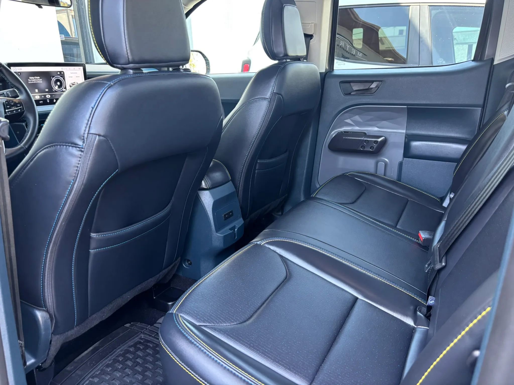 Used 2025 Ford Maverick Lobo image 54