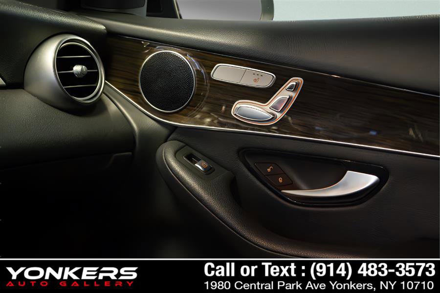 Used 2018 Mercedes-Benz GLC 300 4MATIC image 31