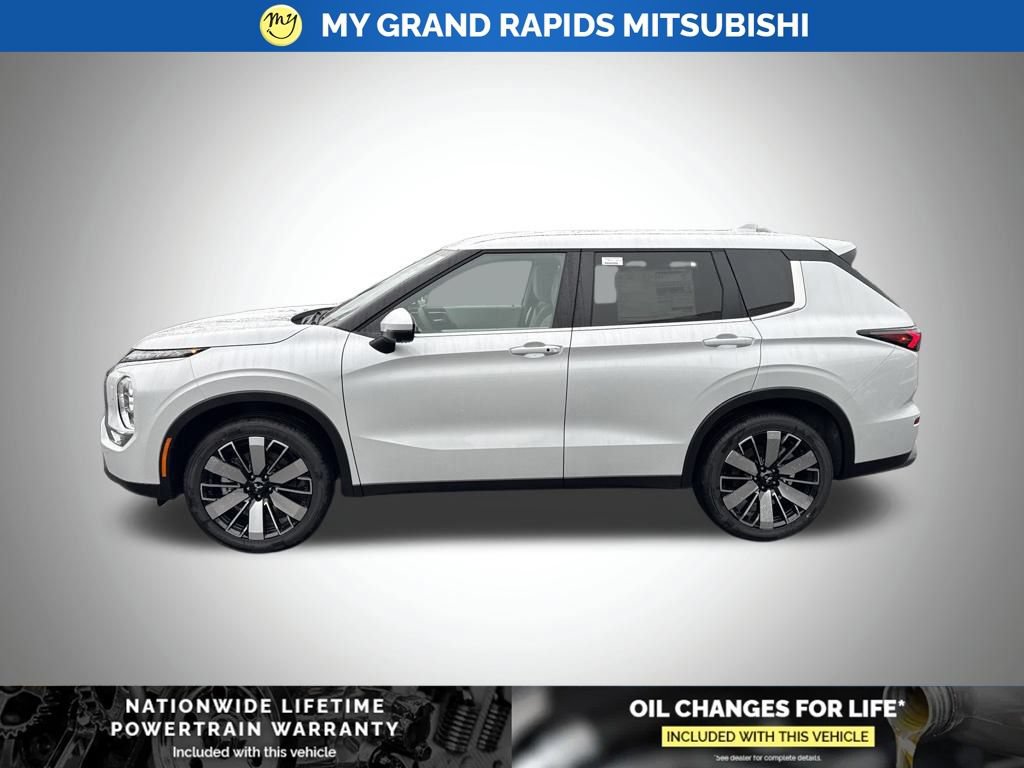 New 2026 Mitsubishi Outlander SE AWD/4WD image 4