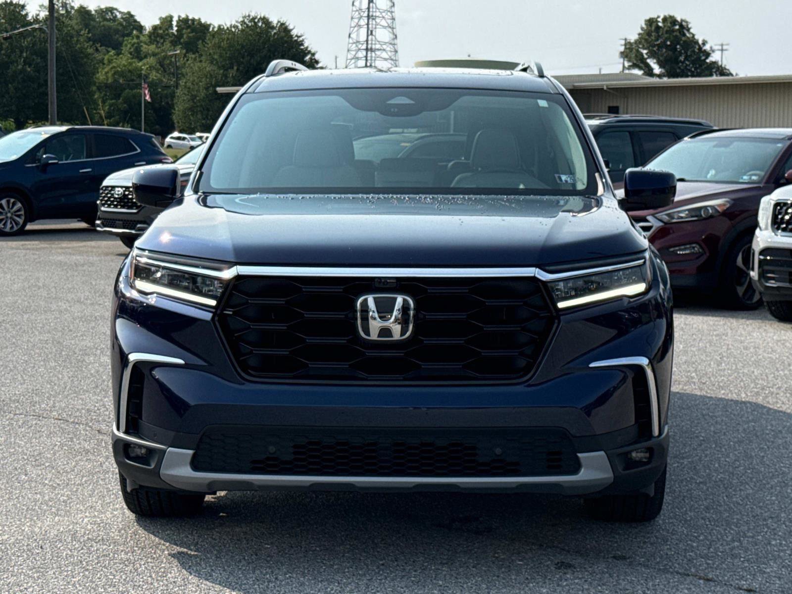 Used 2025 Honda Pilot Elite image 28
