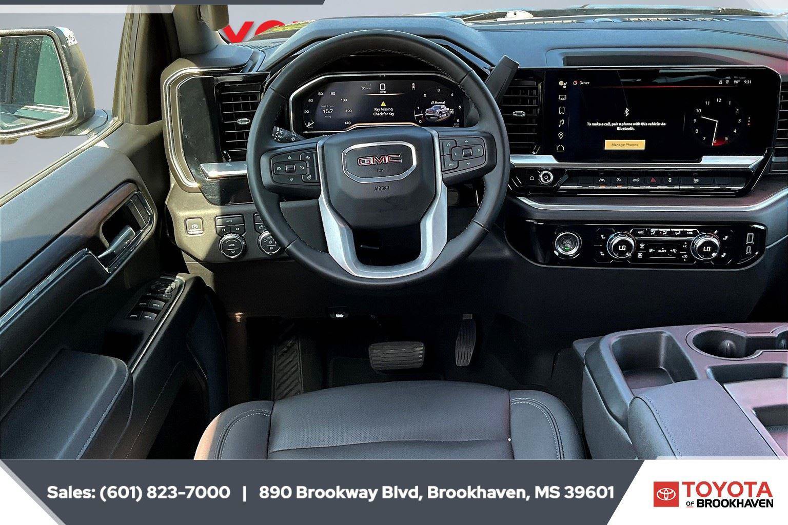 Used 2024 GMC Sierra 1500 SLT AWD/4WD image 5