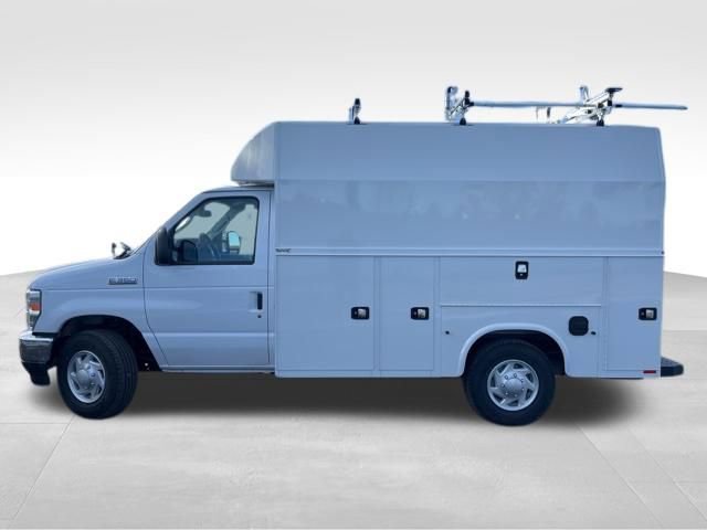New 2026 Ford E-350 and Econoline 350 Super Duty w/ Power Equipment Group image 4
