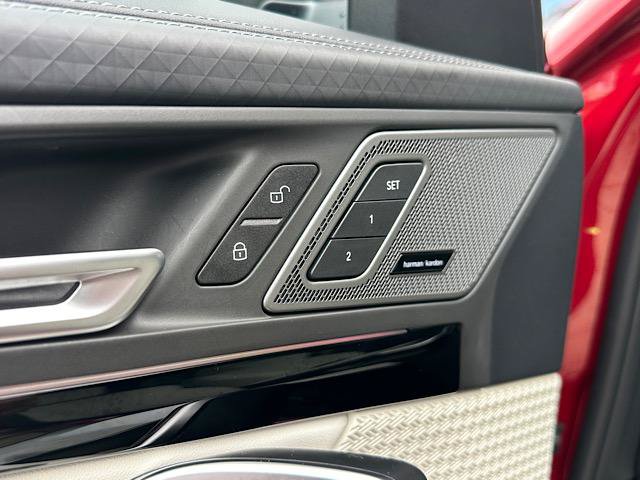 Used 2026 BMW X2 xDrive28i AWD/4WD image 19