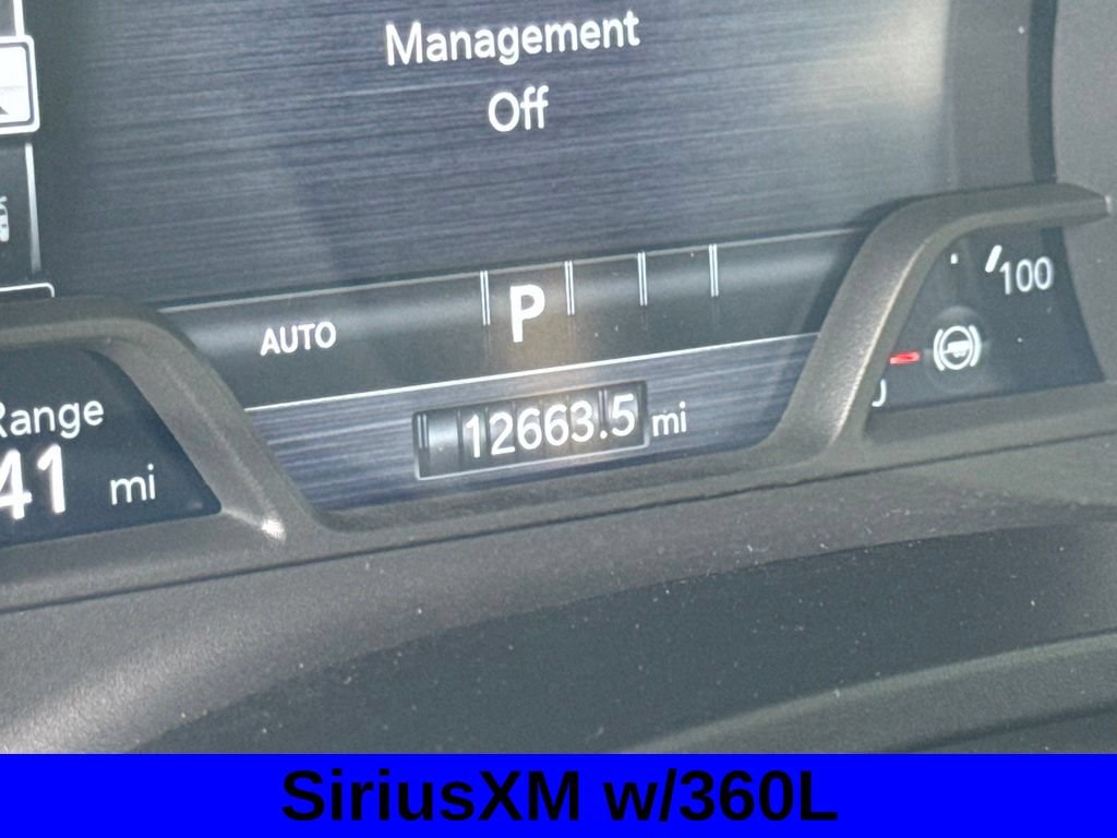Used 2025 RAM 1500 Big Horn AWD/4WD image 10