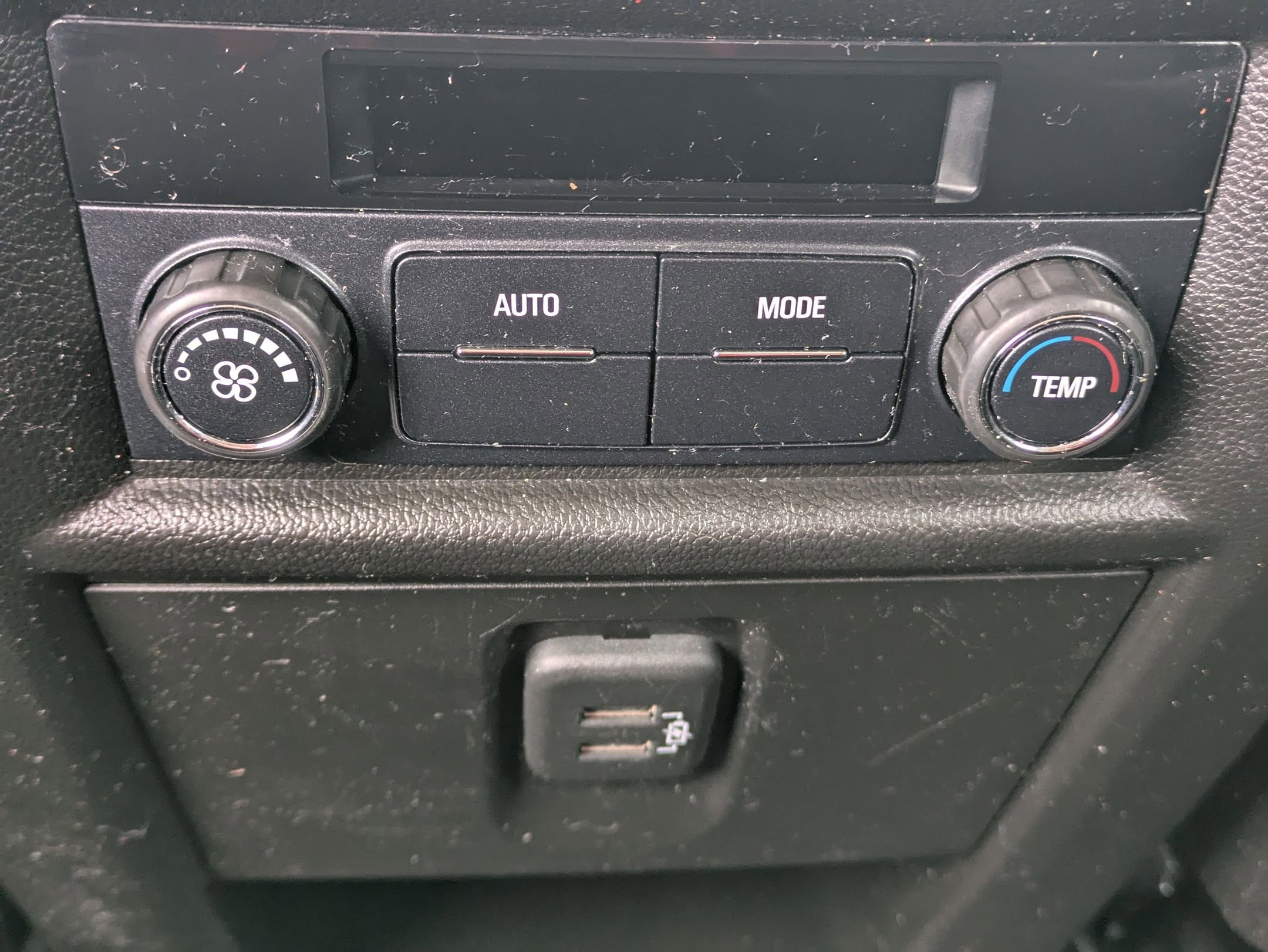 Used 2018 Chevrolet Traverse LT image 24