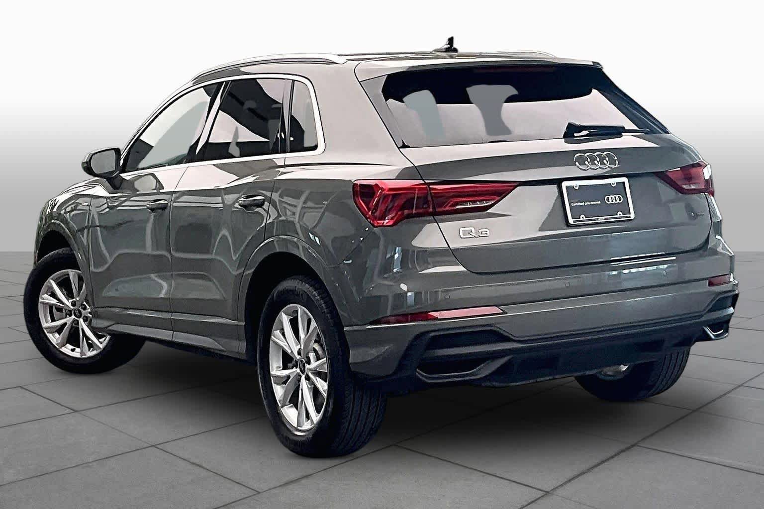Certified 2025 Audi Q3 2.0T Premium w/ Convenience Package AWD/4WD image 12