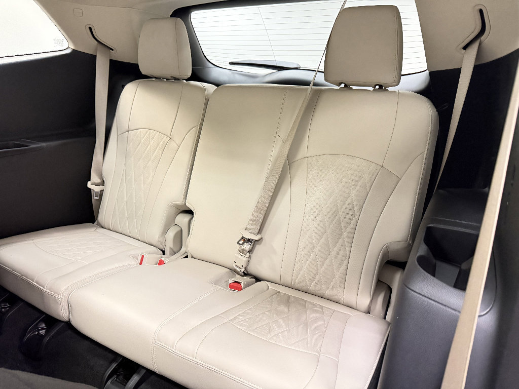 Used 2024 Buick Enclave Avenir w/ Avenir Technology Package AWD/4WD image 23