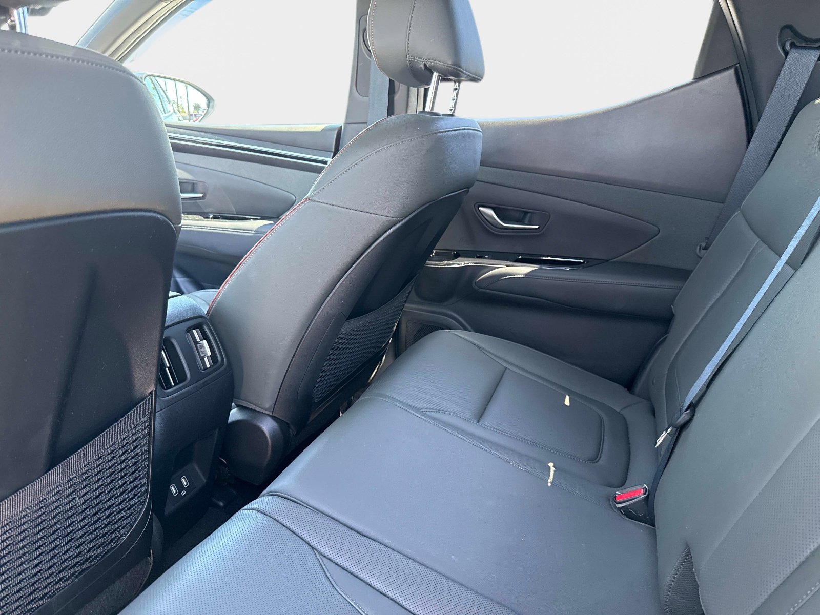 Used 2023 Hyundai Santa Cruz Limited w/ Cargo Package image 13