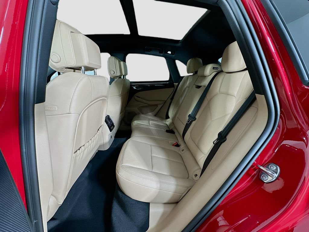 New 2026 Porsche Macan AWD/4WD image 24