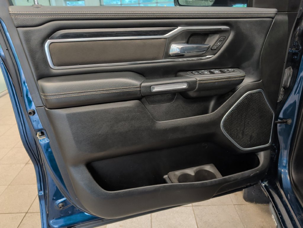 Used 2023 RAM 1500 Laramie AWD/4WD image 17