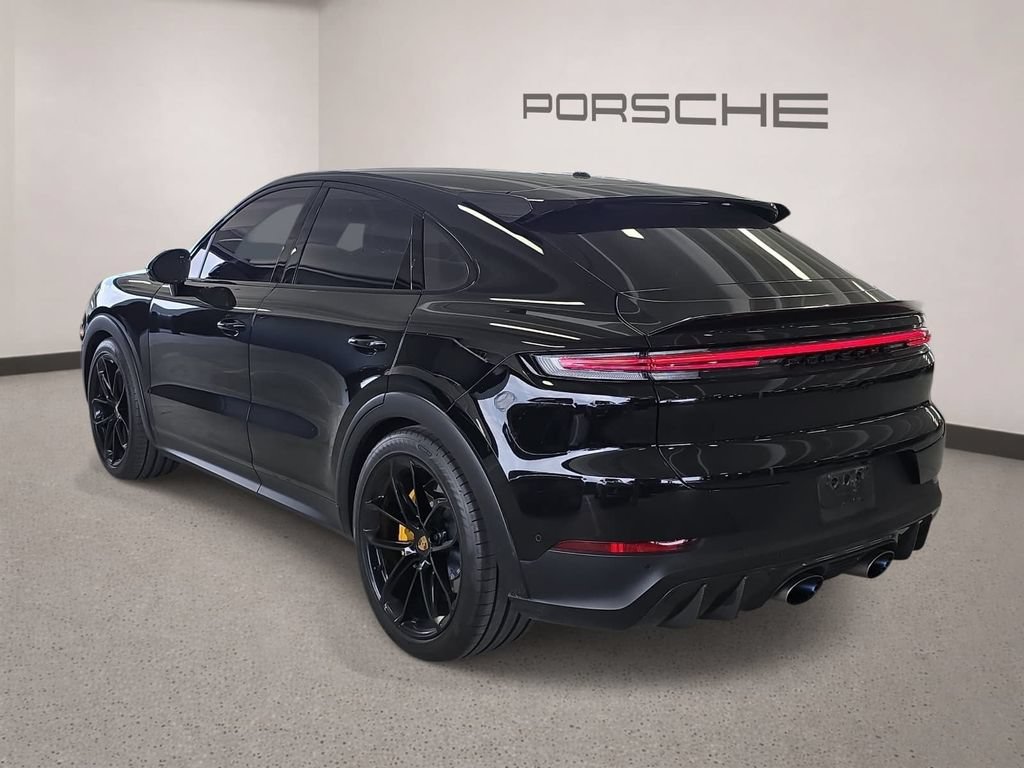 Used 2024 Porsche Cayenne Turbo GT AWD/4WD image 3