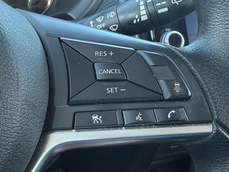 Used 2023 Nissan Kicks SV FWD image 14