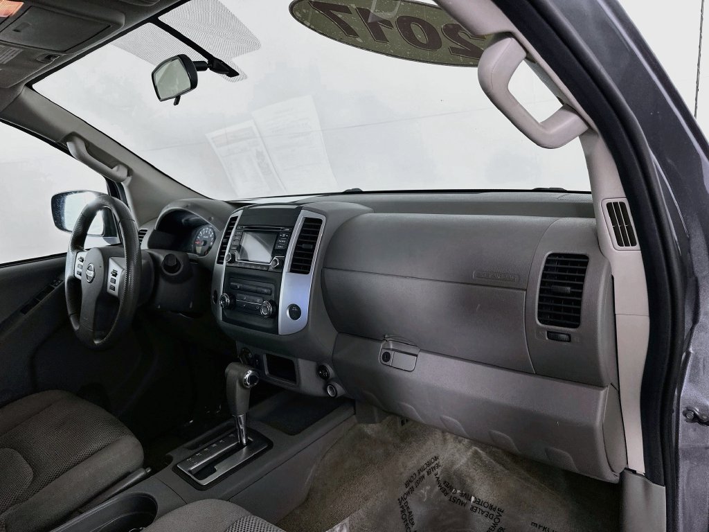 Used 2017 Nissan Frontier SV AWD/4WD image 32