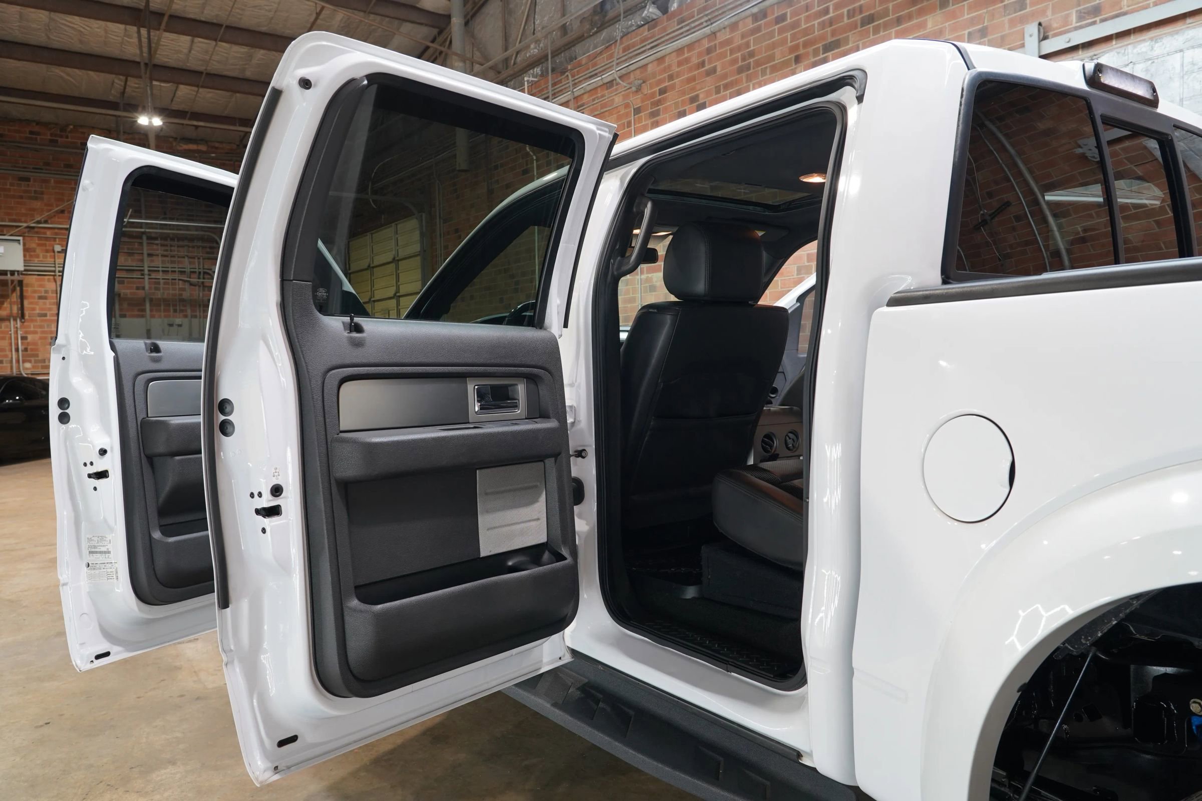 Used 2014 Ford F150 Raptor w/ Equipment Group 801A Luxury AWD/4WD image 40