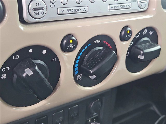 Used 2012 Toyota FJ Cruiser 2WD w/ Convenience Pkg image 12