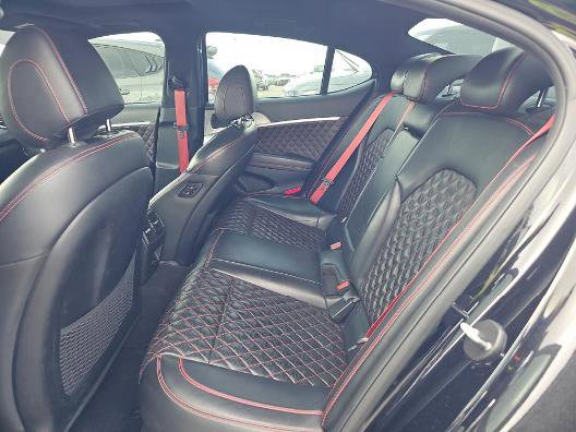 Used 2022 Genesis G70 3.3T image 9