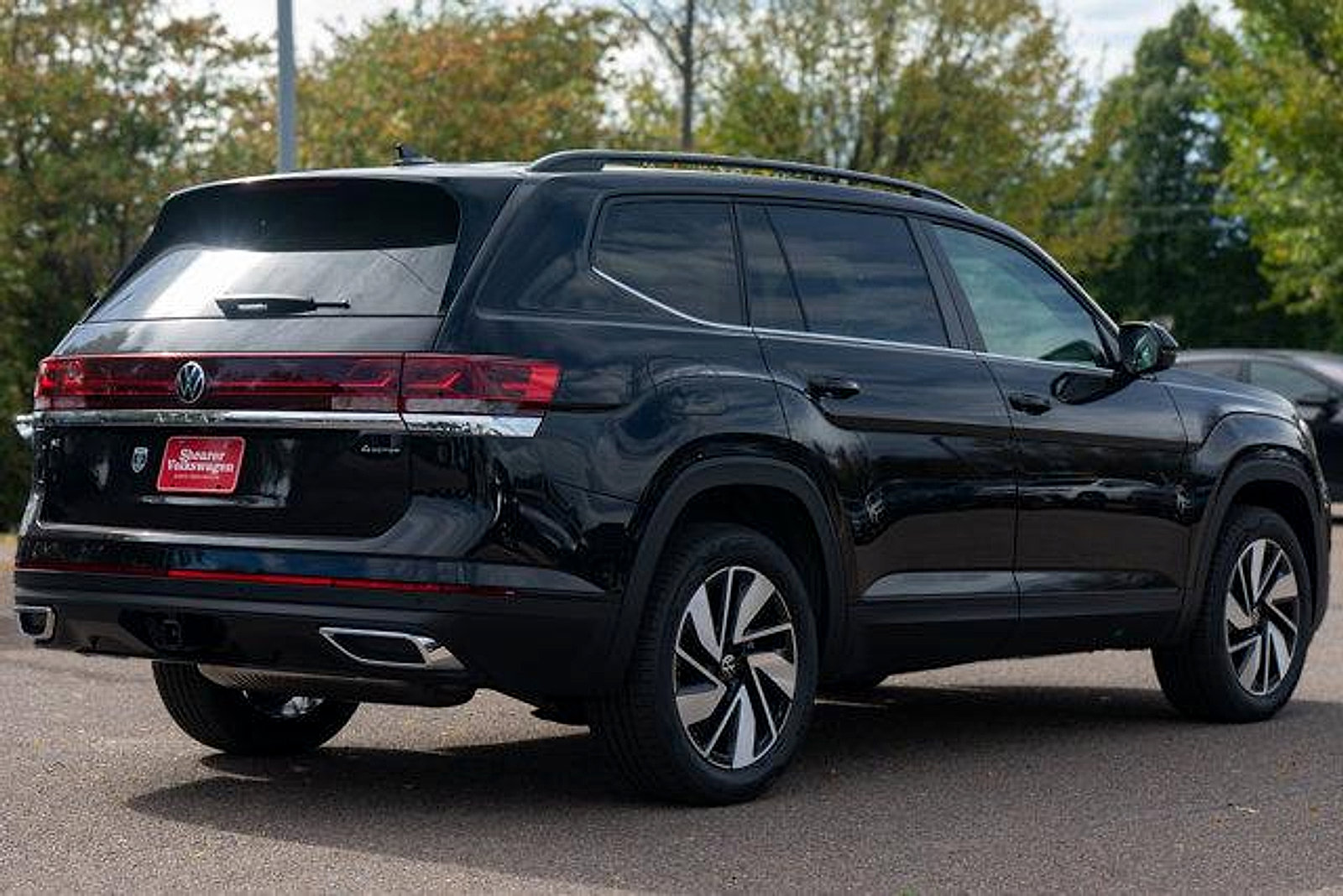 New 2026 Volkswagen Atlas SE image 6