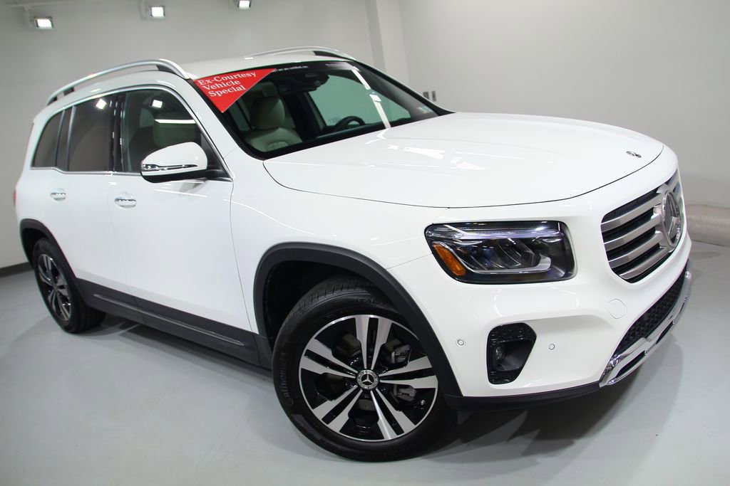 Certified 2025 Mercedes-Benz GLB 250 4MATIC image 11