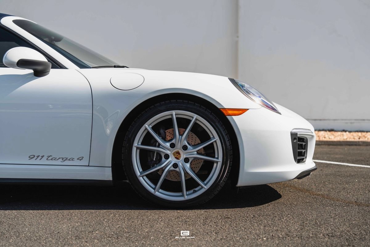 Used 2019 Porsche 911 Targa 4 AWD/4WD image 33
