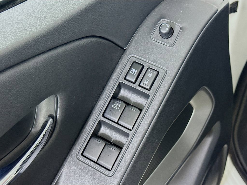 Used 2025 Nissan Frontier SV w/ SV Convenience Package image 20